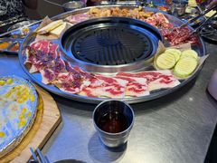 -哈哈碳都·牛肋条无限自助烤肉(台江万达店)
