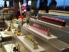 -荣誉国际酒店-云顶旋转餐厅
