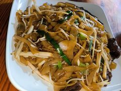 永利招牌干炒牛河-永利炭炉鸡