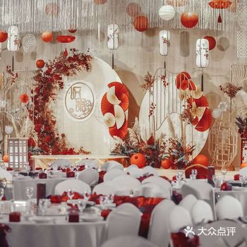 “愿得一人心，白首不分我心悦你，哪怕是山河隔阻；我心