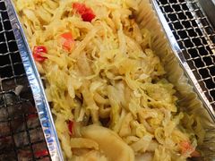 酸菜-马路牙子烧烤音乐酒馆(望京店)