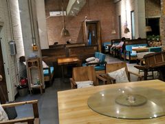 大堂-苹果树下艺术餐厅(宋庄店)