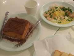 -新大咀港式茶餐厅(宝山万达店)