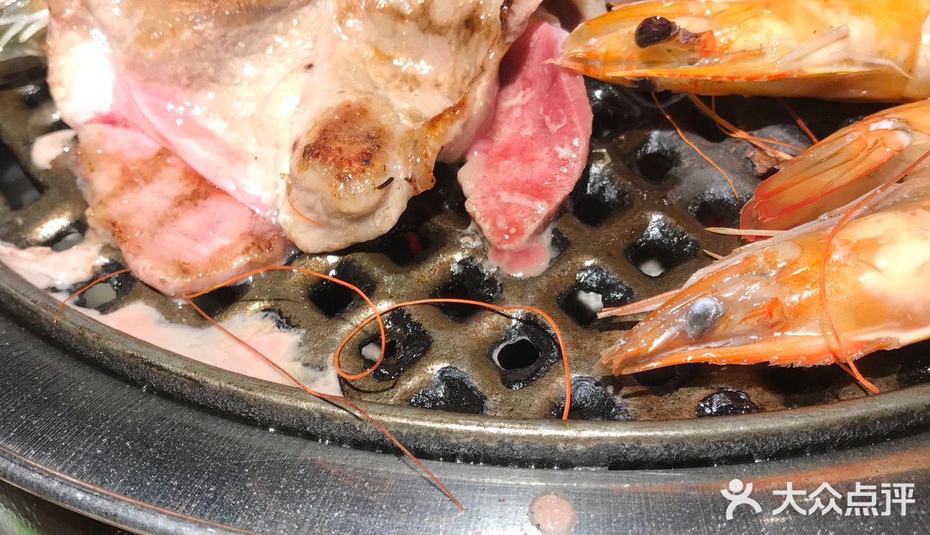 排队三小时就为了吃这顿自助烤肉[笑哭][笑哭][笑哭]