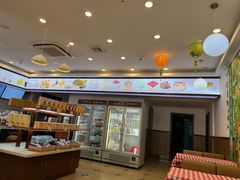 -红宝石·鲜奶小方·海派西点房(南丹店)