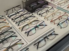 -潘多拉眼镜·蔡司依视路明月(潘家园店)