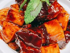 慈城年糕红烧肉-童福兴·南京菜(老门东店)