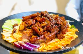 Pork Trotter Noodle Pot