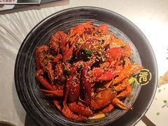 -肥肥虾庄·金牌油焖大虾(沙湖店)