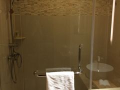 -上海浦东康桥绿地假日酒店