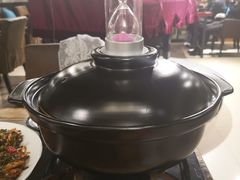 -刘姐啤酒鱼民族演艺餐厅(西街总店)