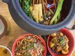-拐枣巷小串串(财大店)