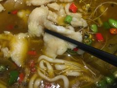 -有红鸡毛店·川菜(建设路店)