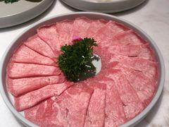 雪花牛舌-煲宫猪肚鸡(晶品店)