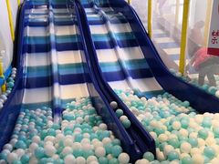 -蒙特利亲子乐园