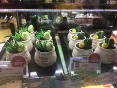 -85度C(生甜甜圈研究工坊·上海松江人民北路店)