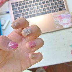-吉吉靓甲美睫