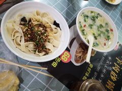 -牛师傅牛肉面(尚隆路店)