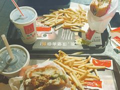 -麦当劳(新王府井店)