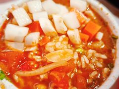 -毛辣果·贵州红酸汤牛肉火锅(西单店)