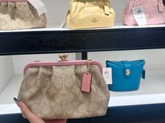 -首创奥特莱斯(西安店)
