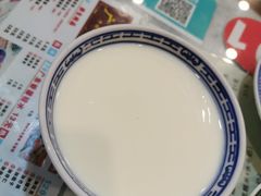 招牌姜撞奶任意配-广信牛奶甜品世家(台东店)