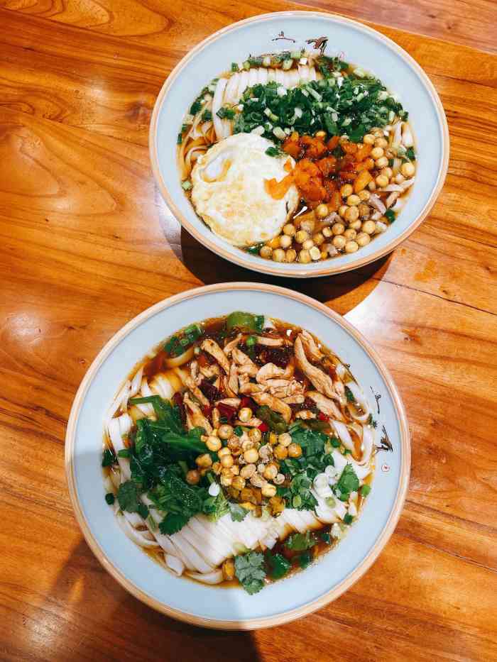 原生煨码粉(江汉大学店)-"江汉大学2号门对面,泰和百花园外面,最近.