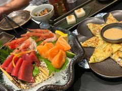 -山川小町·极番烧肉(新地假日广场店)