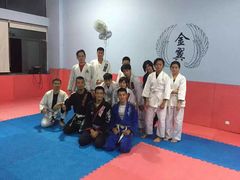 -金翼跆拳道巴西柔术拳击格斗学院