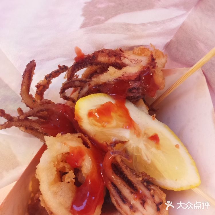 这两年网上大热的景点 需要在火车站统一买票坐小火车上岛