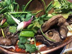 -金陵大勇烧烤·小龙虾·海鲜大咖(竹山路店)