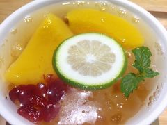 银耳桃桃-炖物24章·顺时轻养茶(杭州保利时光里店)