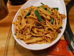 -茅台镇网红溶洞餐厅·茅帮菜馆