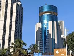-万绿园