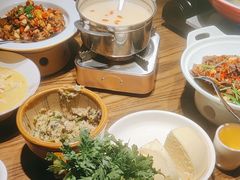 -爱碗亭·鲜炒湖南菜(壹城中心店)