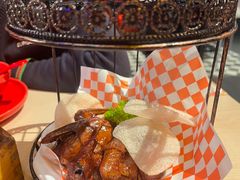 秘制脆皮乳鸽-避风塘(宝山万达店)