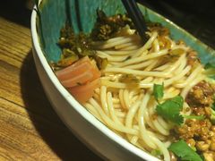 -缘生态云南菜·野生菌庭院餐厅(华侨城店)