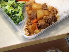-同济大学本部学苑饮食广场