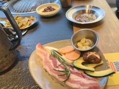 -黑豚黨韩国烤肉料理(悦然时光店)