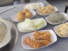 -光头药膳鸡(莱茵小镇店)