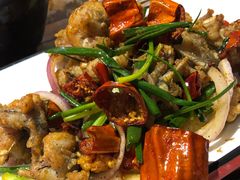 -虾弄弄海派小龙虾·牛羊蝎子火锅