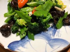 山茶油炒远郊时蔬-顺承小院儿