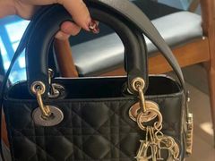 -小飞侠奢侈品回收 寄卖 养护(宝山宝龙广场店)