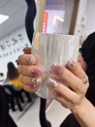 -芊屿芊浔美甲