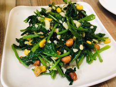 果仁菠菜-老七饭馆(光荣道总店)