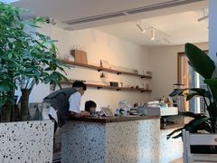 -Line 咖啡(石厦花园店)