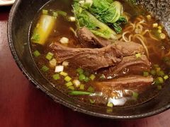 -尊品原汁牛肉面