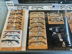 -斯维卡眼镜林·蔡司视觉合作店(青浦宝龙广场店)