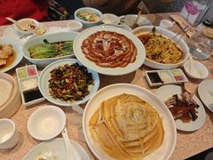 -红樱桃·欢乐餐厅(太原里店)