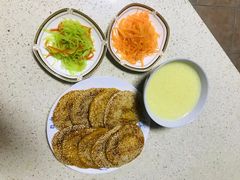 -爱的果实月嫂育婴师(世纪东方店)